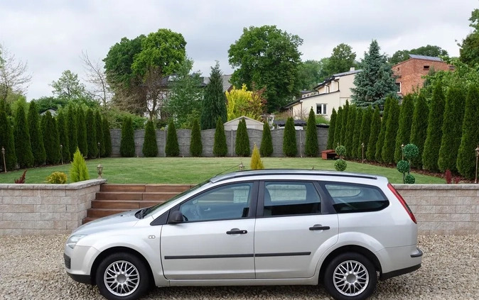 Ford Focus cena 7900 przebieg: 315000, rok produkcji 2005 z Zawidów małe 67
